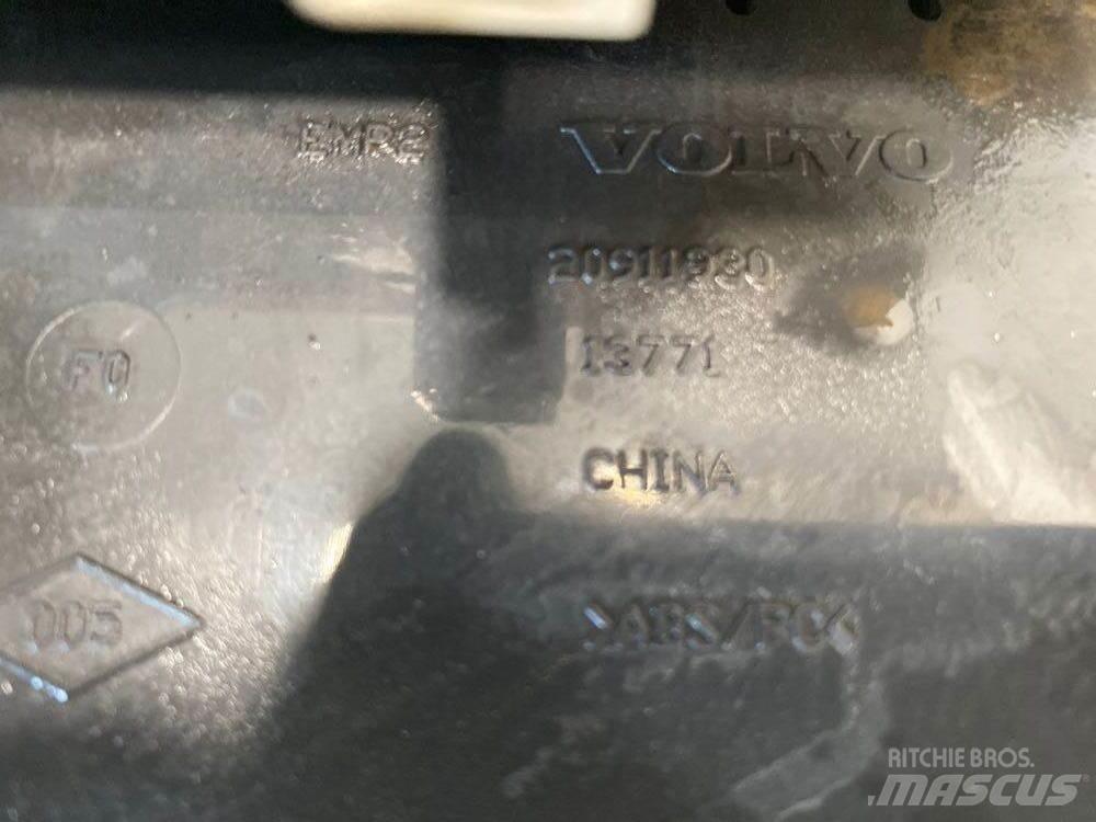 Volvo VNL Lys - Elektronikk