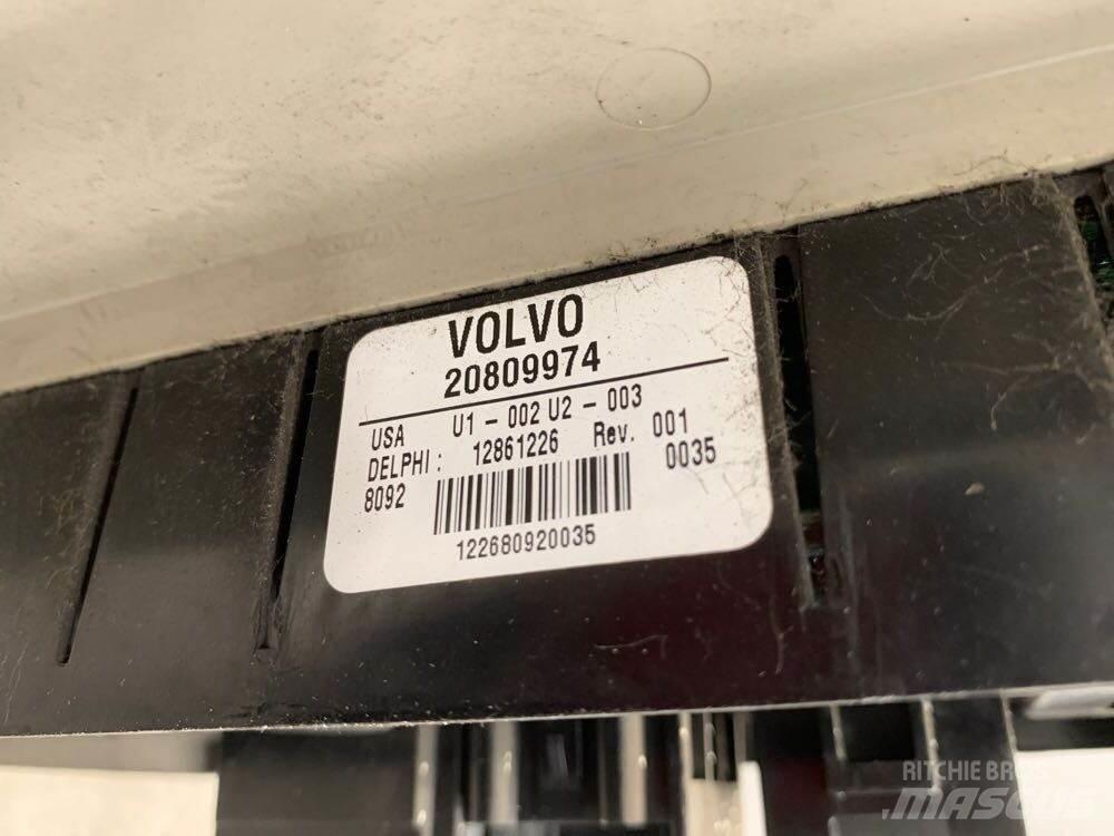 Volvo VNL Lys - Elektronikk