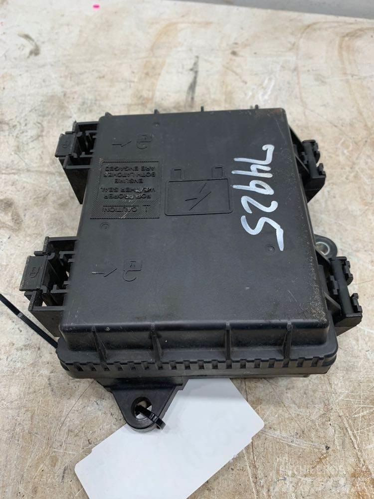 Volvo VNL Lys - Elektronikk
