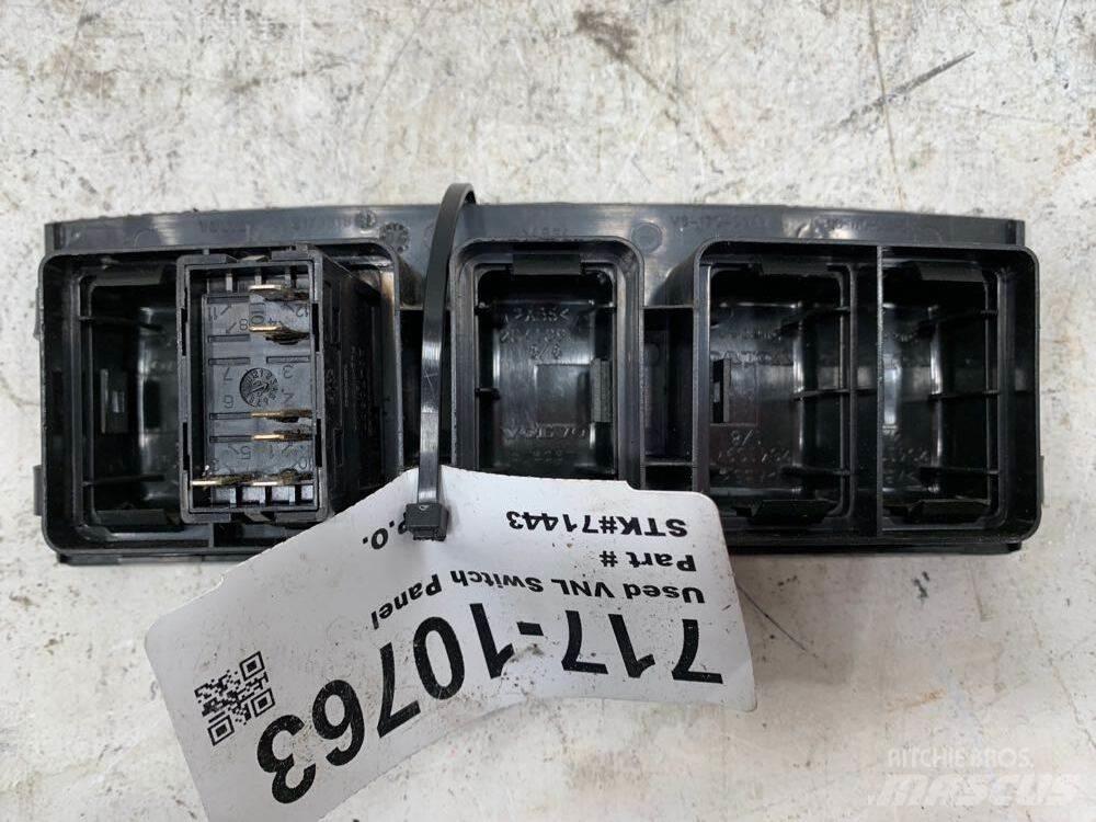 Volvo VNL Lys - Elektronikk