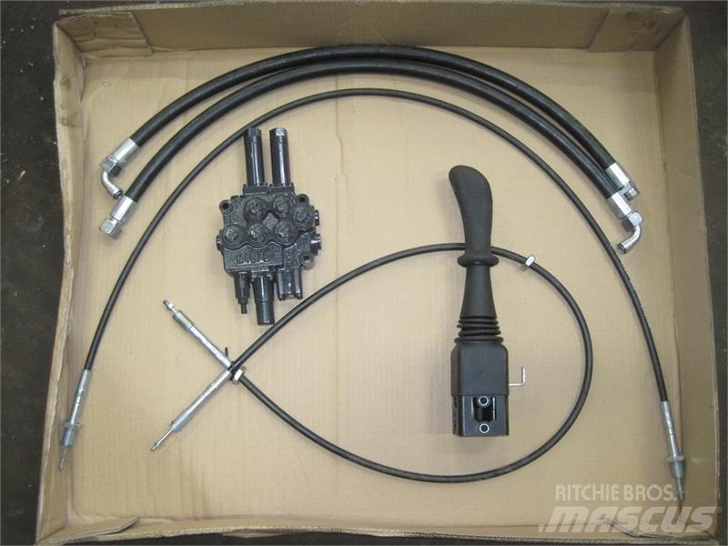  - - -  J stik Frontlastere og graveredskap