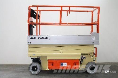JLG 2030 ES Sakselifter