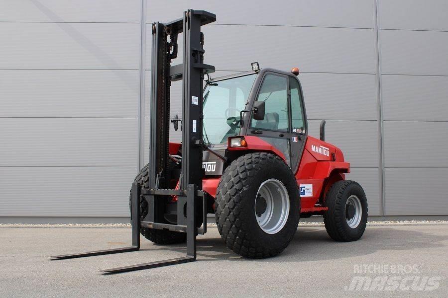 Manitou M 30-4 Terrenggående gaffeltruck