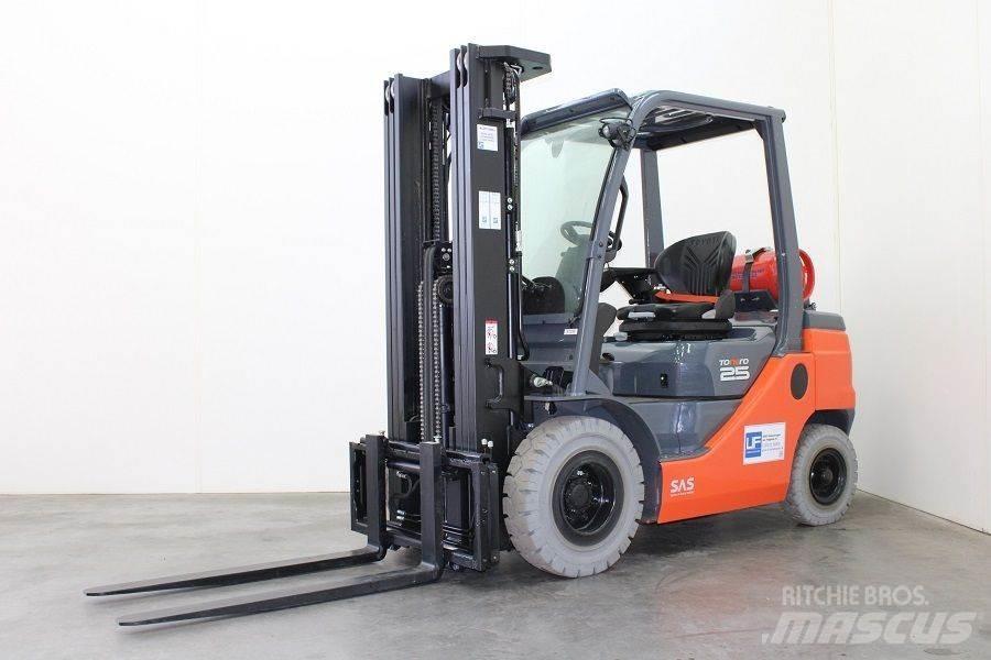 Toyota 02-8FGF25 Propan trucker