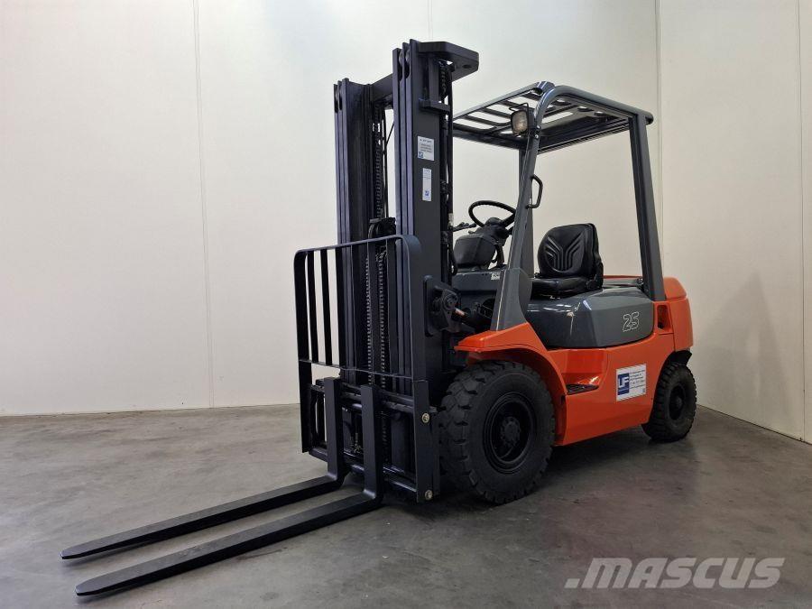 Toyota 62-7FDF25 Diesel Trucker