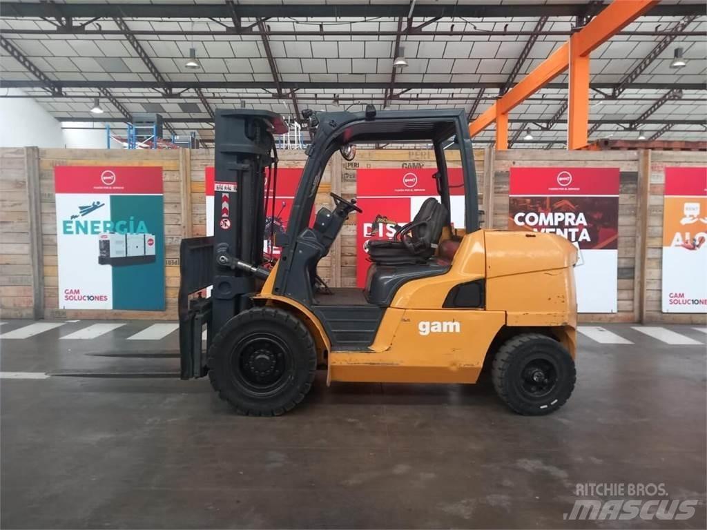 CAT DP45NTD Diesel Trucker