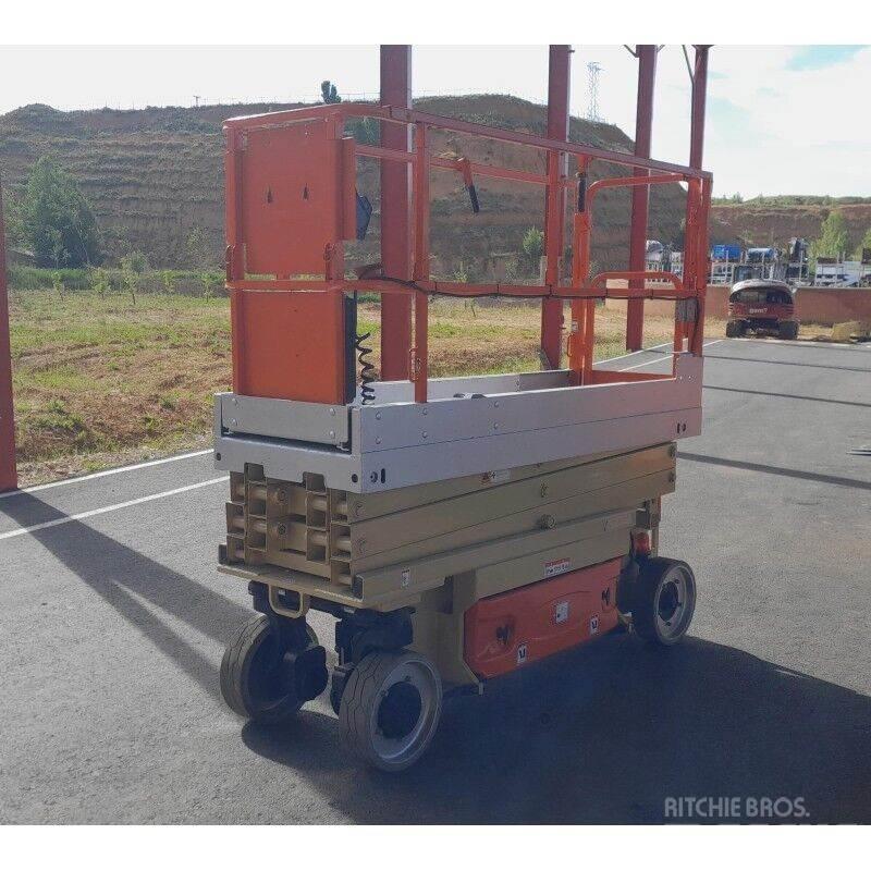 JLG 2030 ES Sakselifter