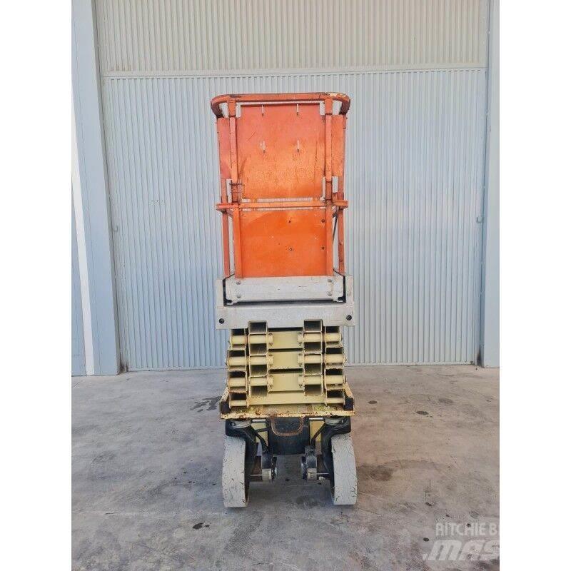 JLG 2630 ES Sakselifter