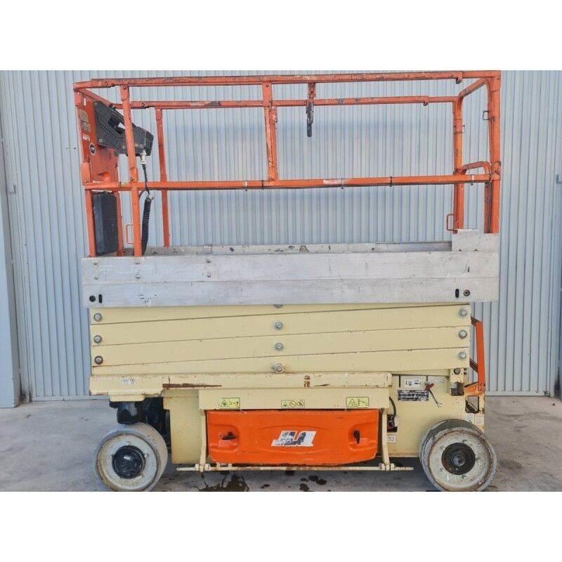 JLG 2630 ES Sakselifter