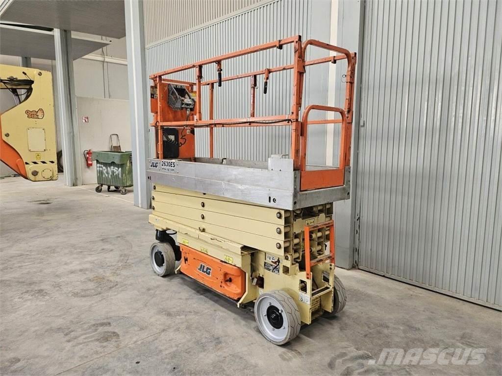JLG 2630 ES Sakselifter
