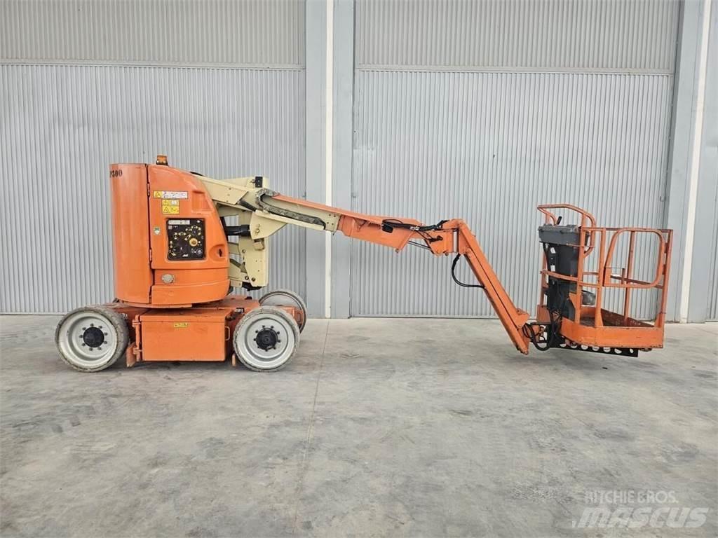 JLG E300AJP Leddede bomlifter