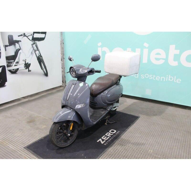  Urban D4 ATV