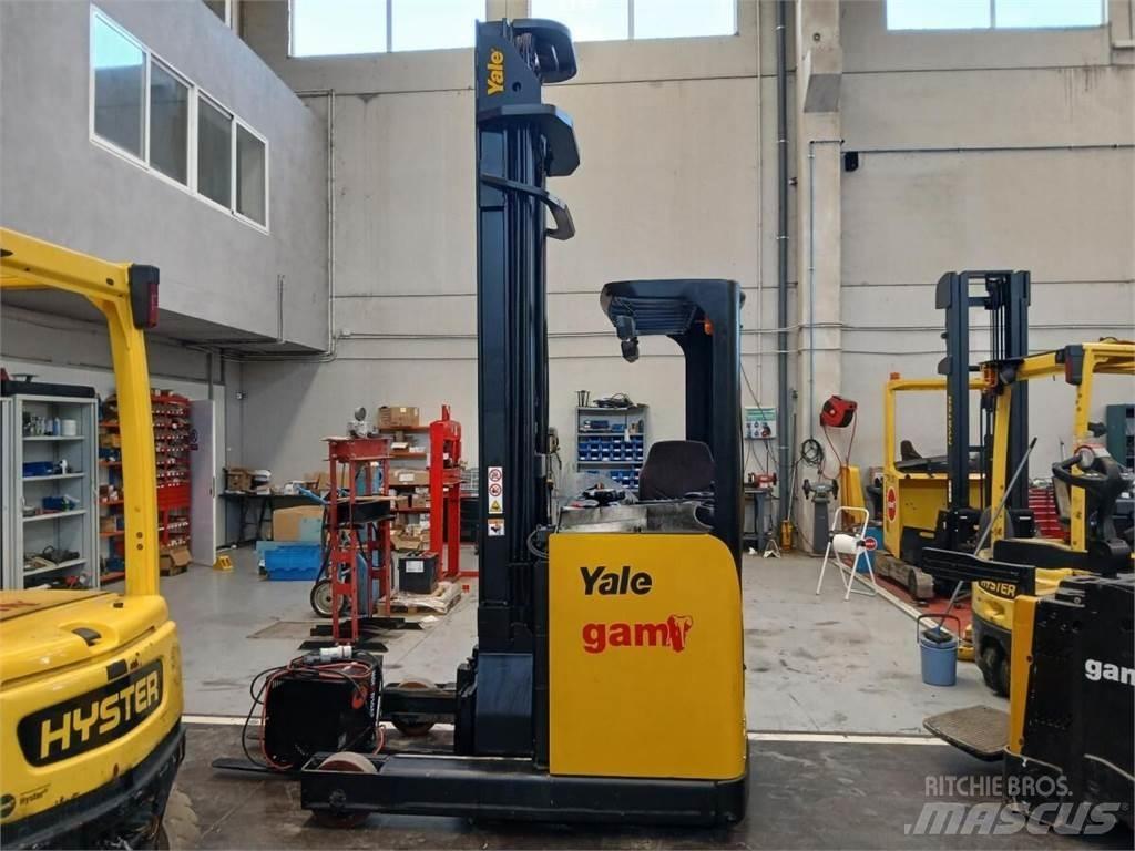 Yale MR14H Skyvemasttruck