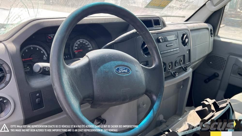 Ford E-450 Trekkvogner