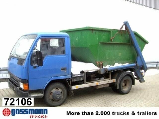 Mitsubishi Canter 4x2 Kabelløft lastebiler