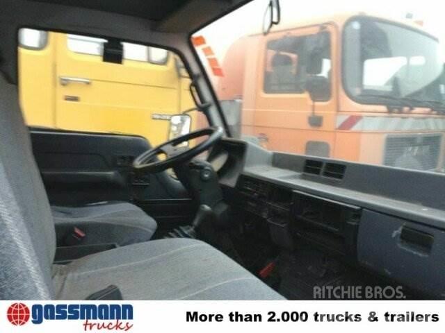 Mitsubishi Canter 4x2 Kabelløft lastebiler