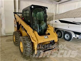 CAT 272D2 Kompaktlastere