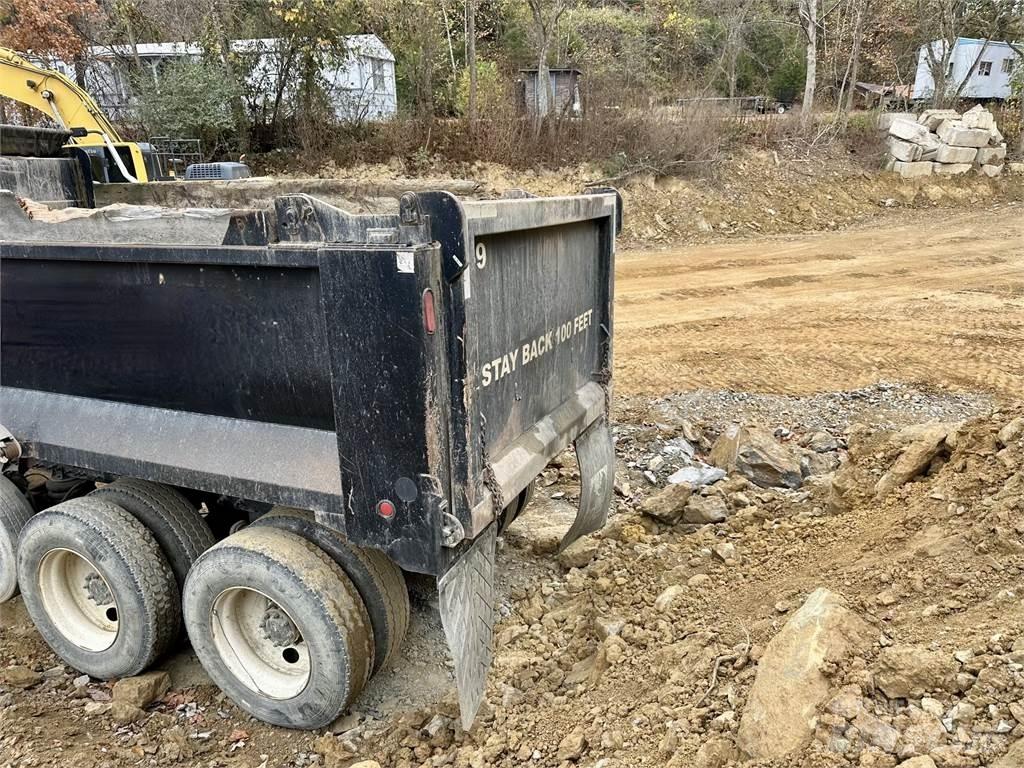Mack GU713 Tippbil