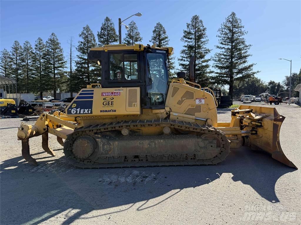 Komatsu D61EXi-24 Dozere Beltegående
