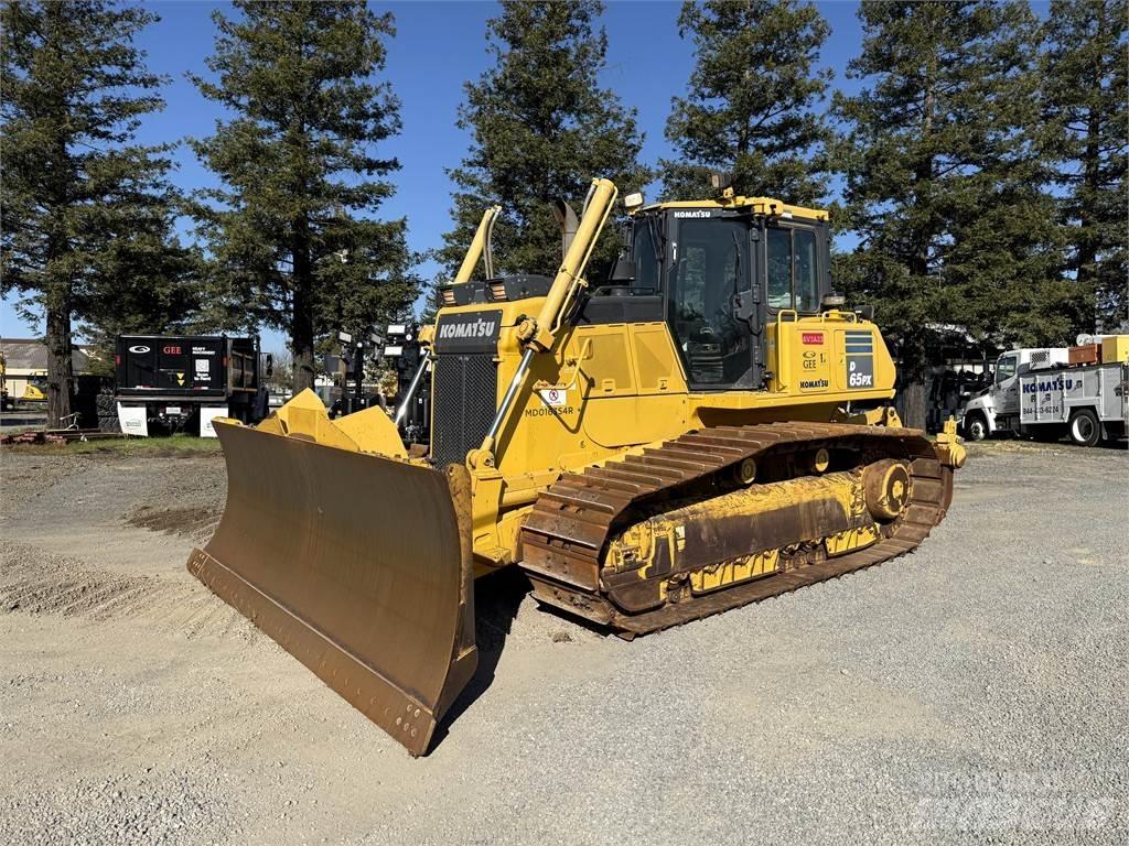Komatsu D65PX-18 Dozere Beltegående