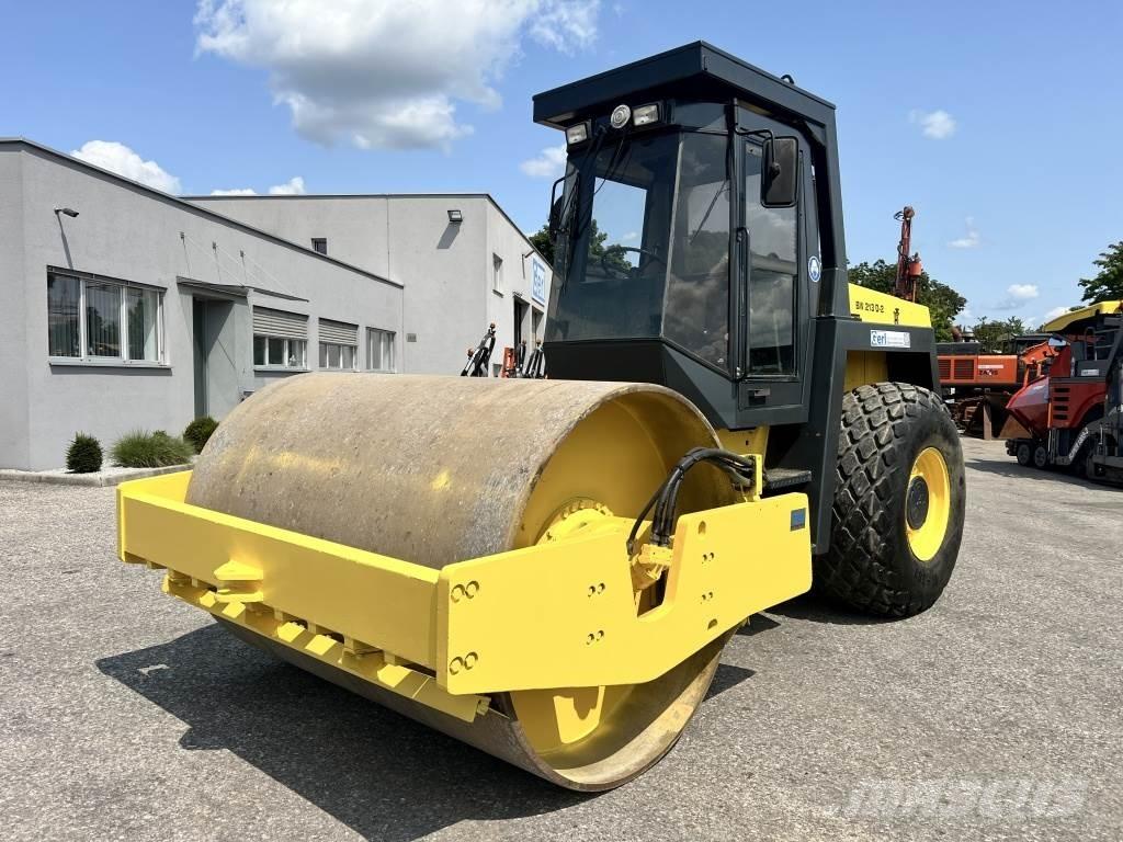 Bomag BW 213 D-2 Valsetog