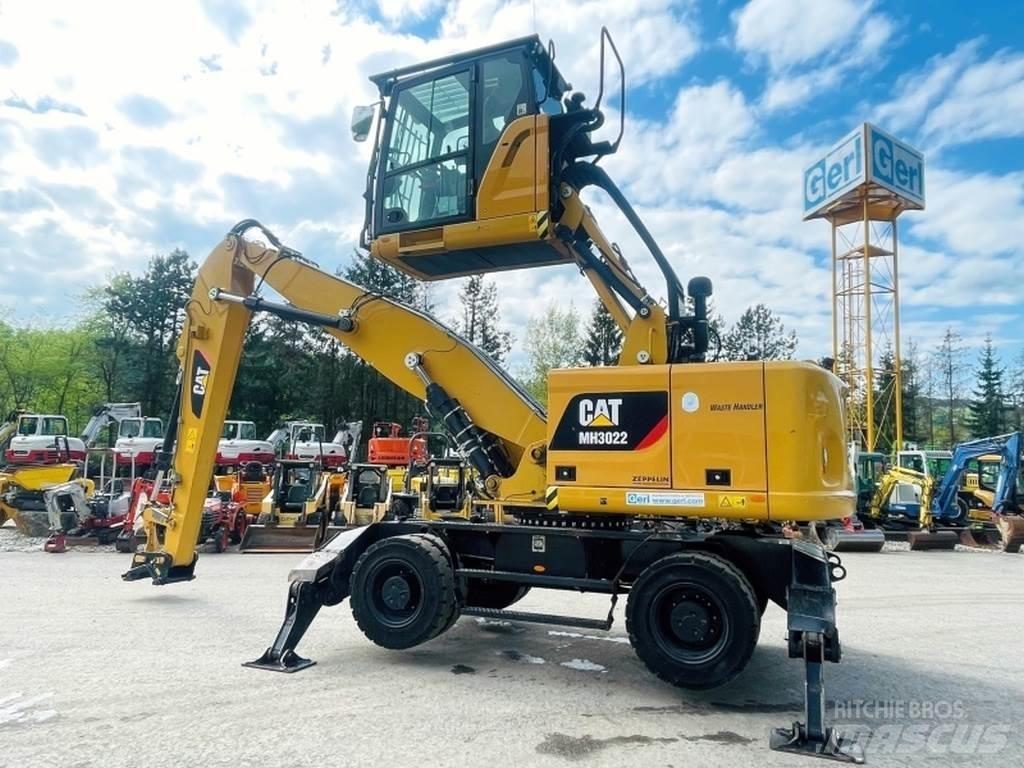 CAT MH3022 Gravemaskiner for avfallshåndtering
