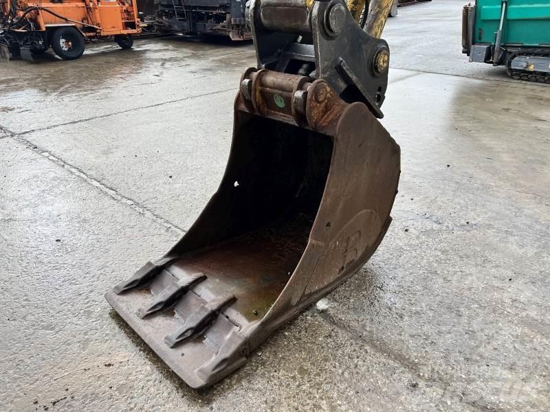 Komatsu PC 210-6K Beltegraver
