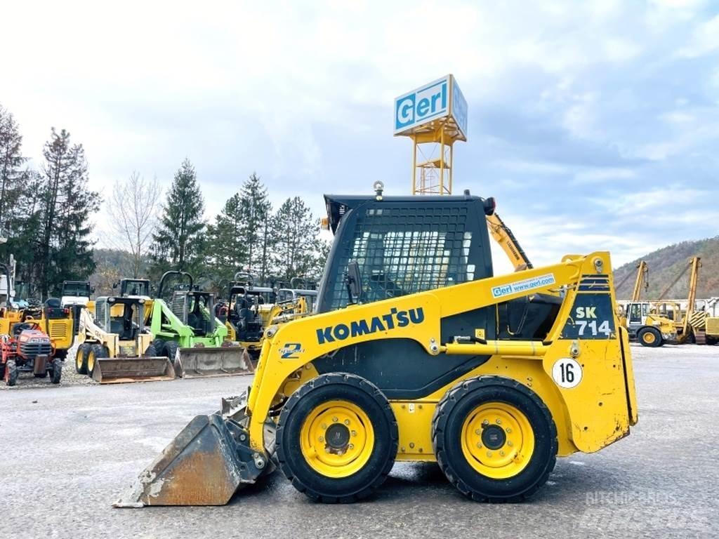 Komatsu SK714 Kompaktlastere