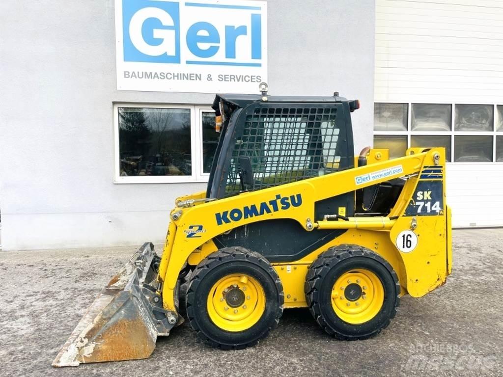 Komatsu SK714 Kompaktlastere