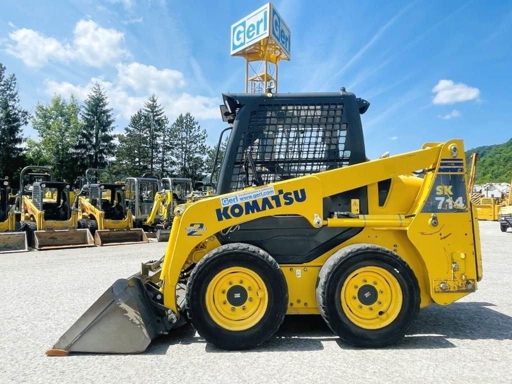 Komatsu SK714 Kompaktlastere