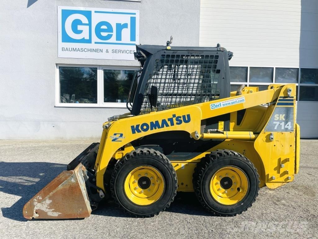Komatsu SK714 Kompaktlastere
