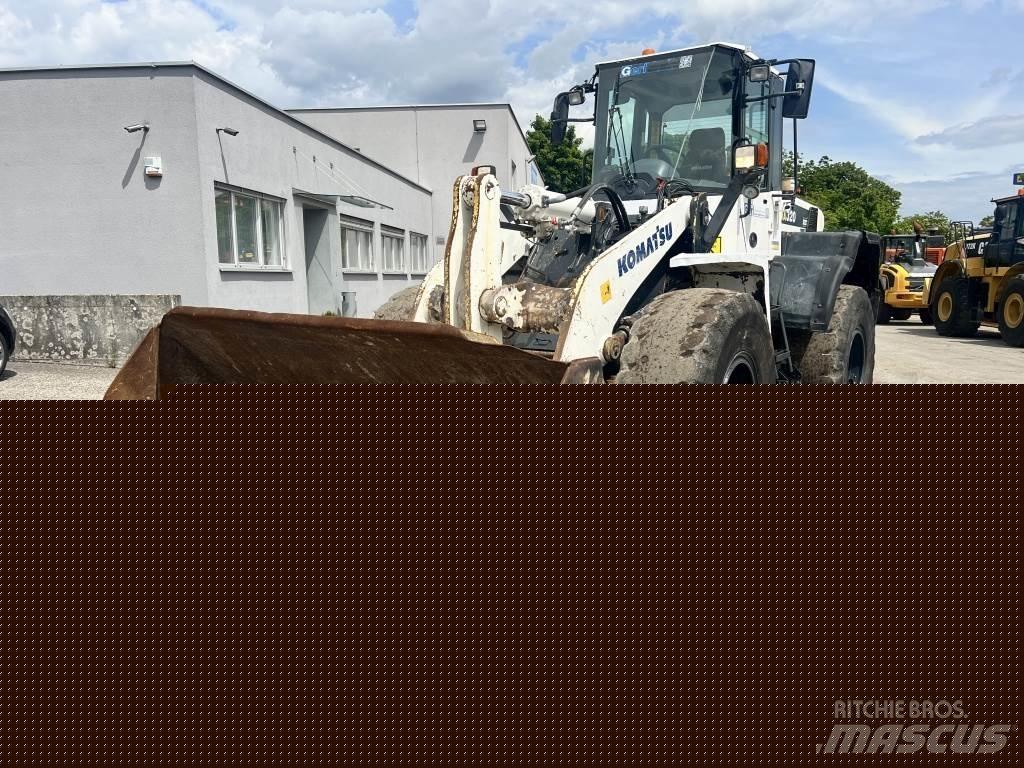 Komatsu WA 320-6 Hjullastere