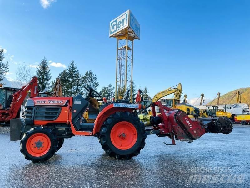 Kubota B1610D Traktorgravere