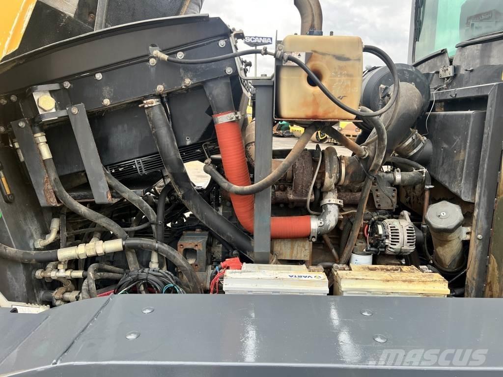 New Holland F 106.6 A Veihøvler