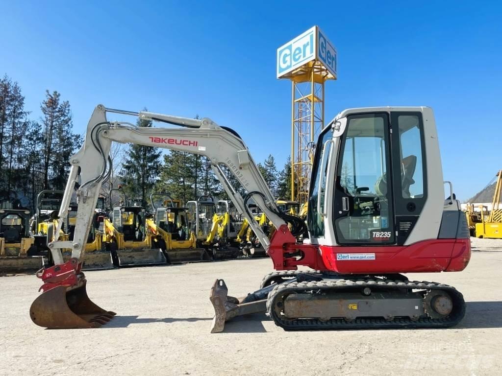 Takeuchi TB235 Minigravere <7t