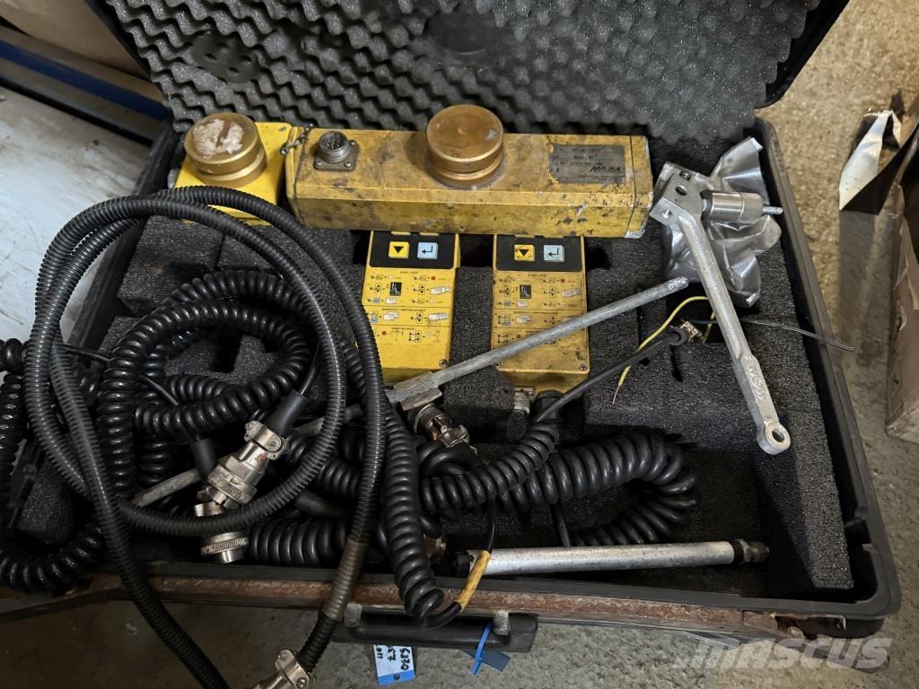 Volvo ABG P 6870 C Asfaltutleggere