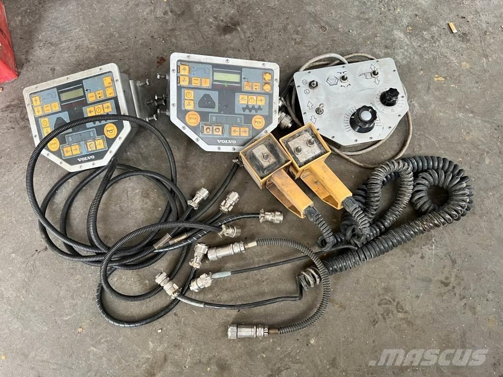 Volvo ABG P 7820 C Asfaltutleggere