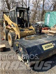 CAT 262B Kompaktlastere