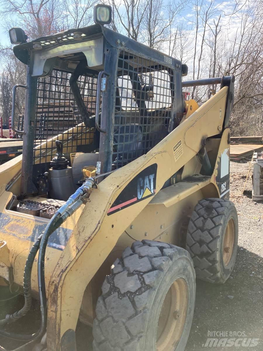 CAT 262B Kompaktlastere