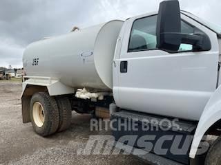 Ford F750 Vanningsvogn for støvdemping