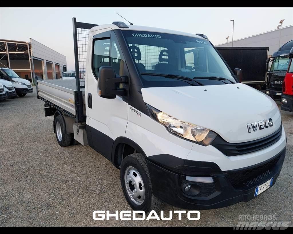Iveco 35C14 Lette lastebiler