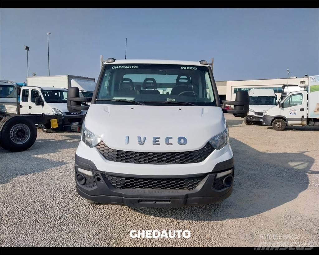 Iveco 35C15 Lette lastebiler