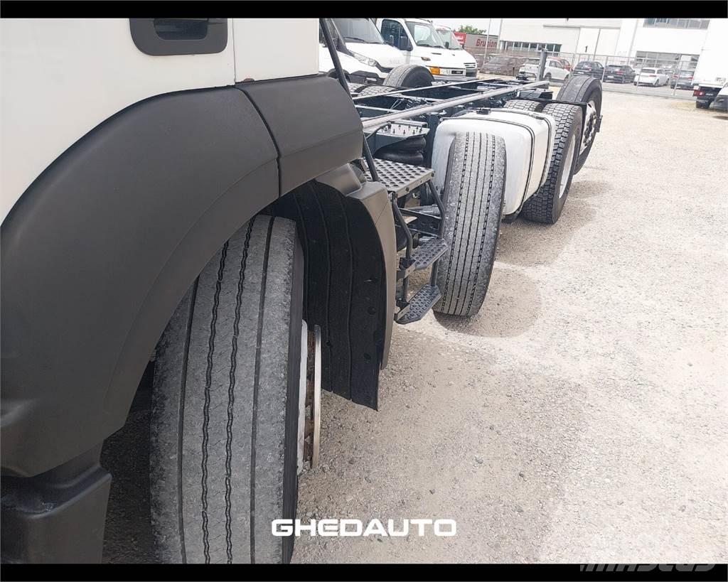 Iveco AD440S42 Skapbiler
