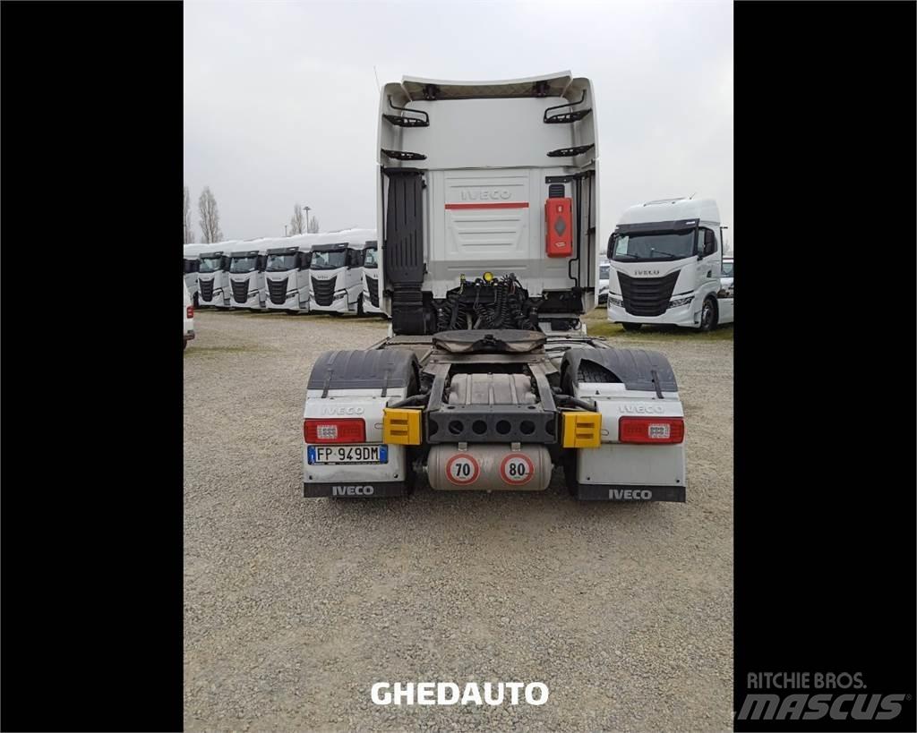 Iveco AS440ST/P Skapbiler