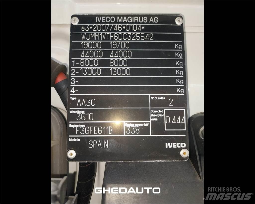Iveco AT260S40Y/PS Skapbiler