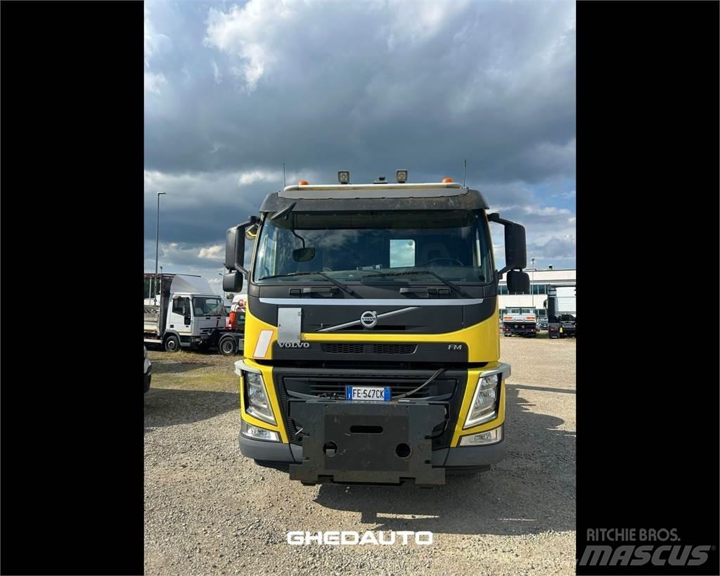 Volvo TRUCKS VOLVO Skapbiler
