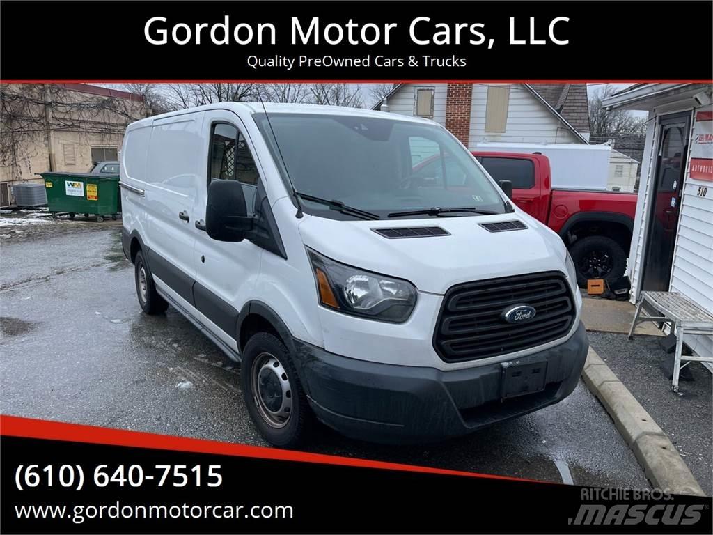 Ford Transit Lette lastebiler