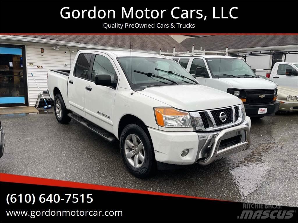 Nissan Titan Pickup/planbiler