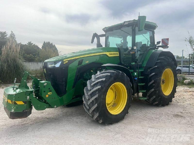 John Deere 8R410 Traktorer