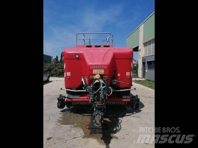 Supertino 712R Firkantpresser
